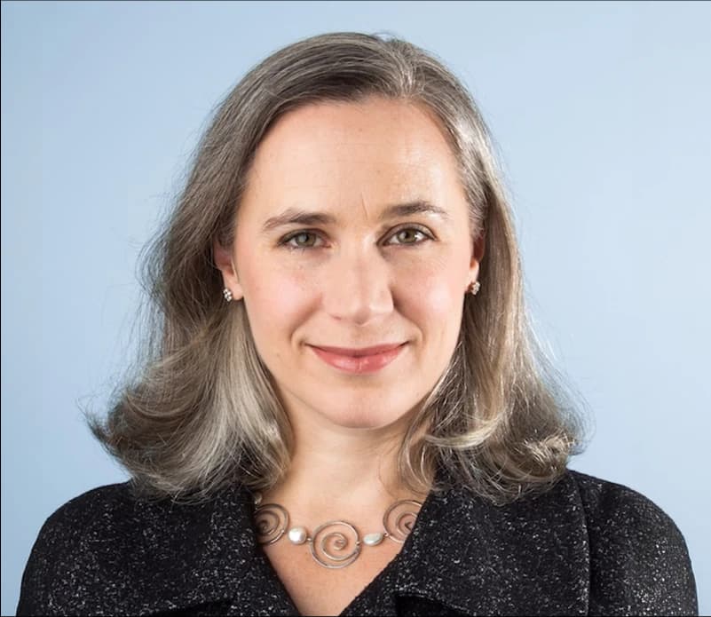 Portrait of Dr. Elizabeth Fitelson