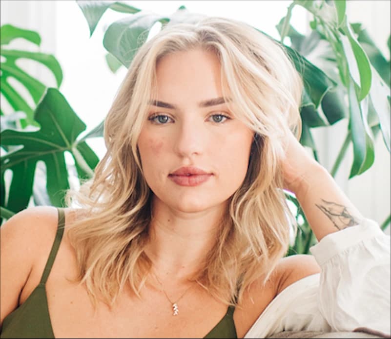 Portrait of Mik Zazon