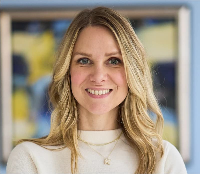 Portrait of Dr. Kimberly Mangla