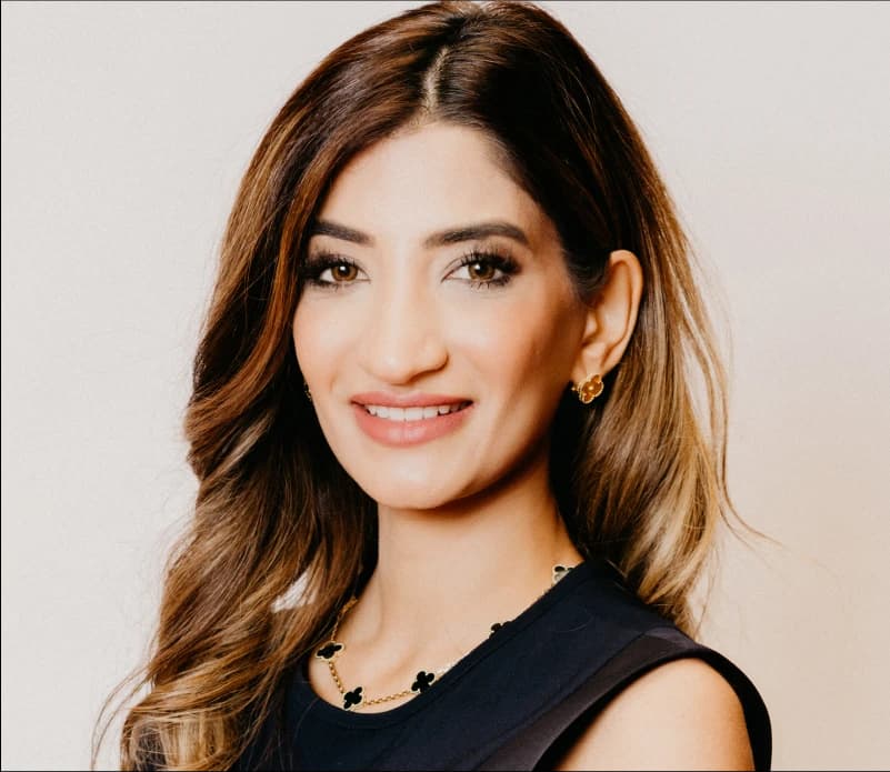 Portrait of Dr. Roohi Jeelani